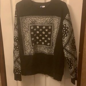 Divided men’s sweater